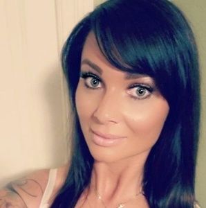 Meet your Posher, Vee